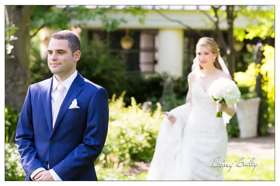 atrium-at-meadowlark-gardens-weddings-vienna-va-wedding-photographers-rodney-bailey-photography_07