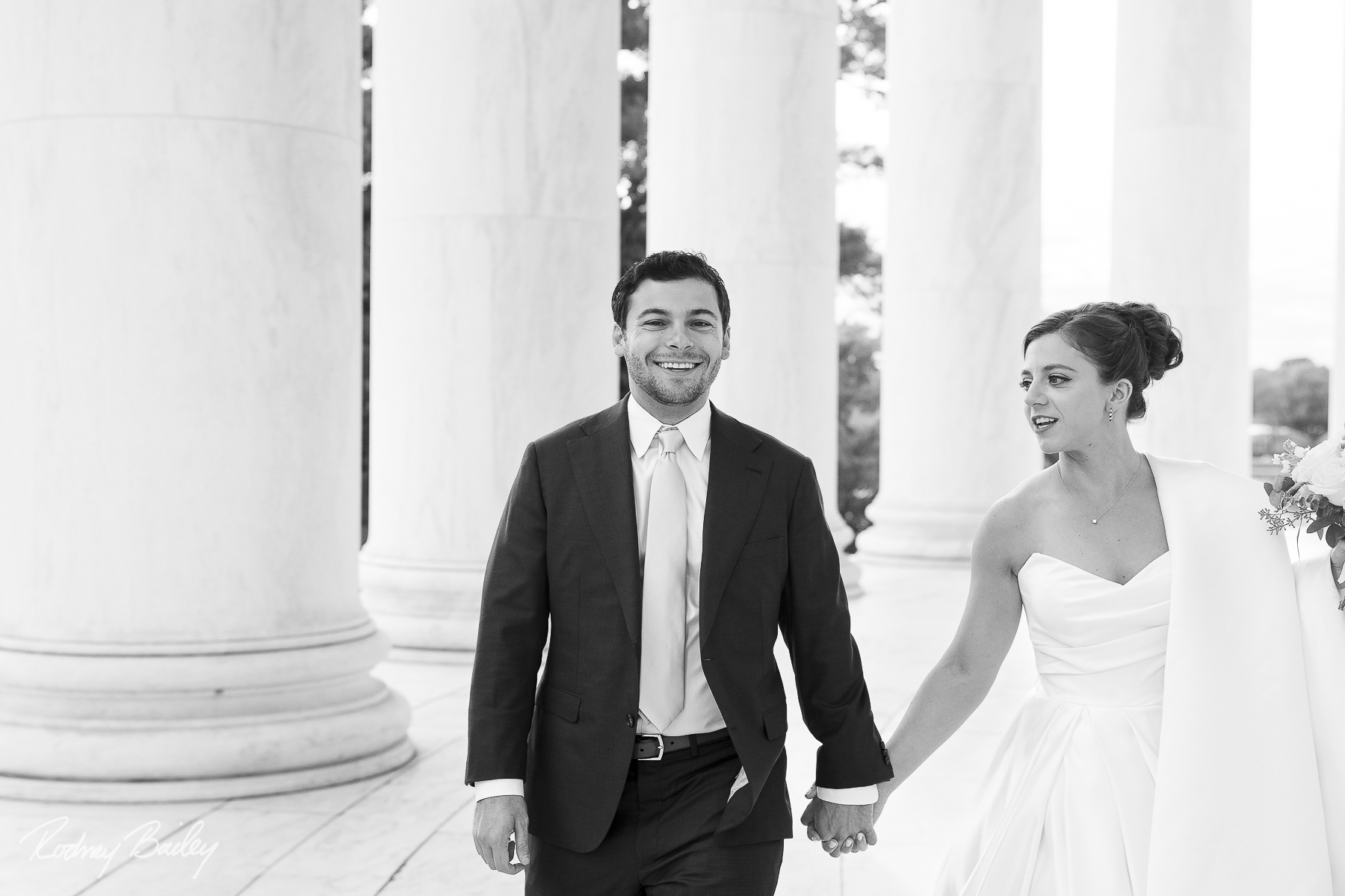 Washington-DC-War-Memorial-Wedding-photos-The-Tool-Box-weddings-Rodney-Bailey-Wedding-photography